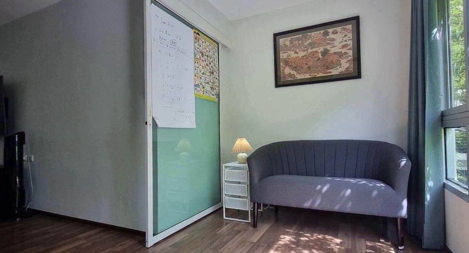 For rent 2 bedrooms condo in Phra Khanong, Bangkok