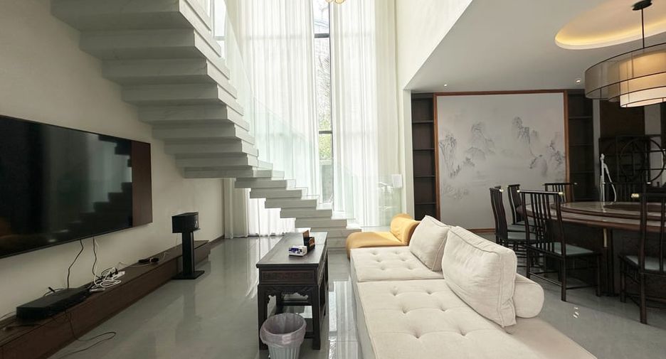 For rent 7 bedrooms villa in Bang Lamung, Chonburi