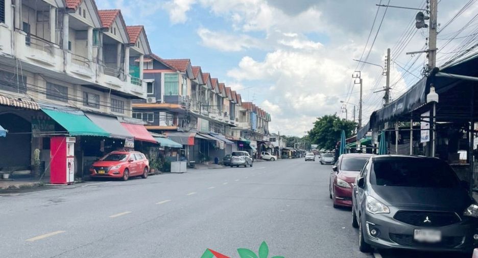 For sale 4 bedrooms townhouse in Bang Bua Thong, Nonthaburi