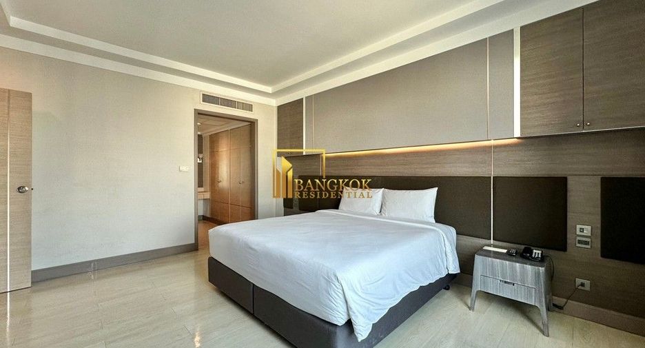 For rent 1 bed serviced apartment in Watthana, Bangkok