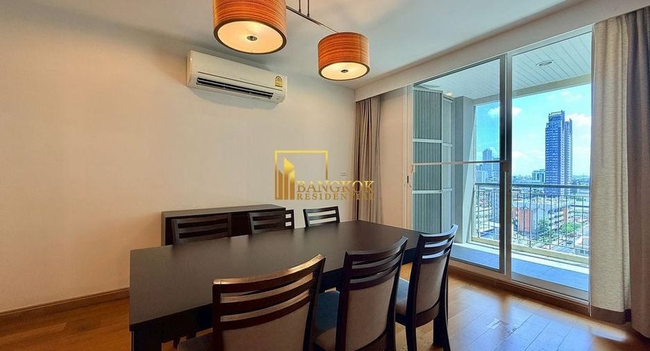 For rent 3 bedrooms apartment in Watthana, Bangkok