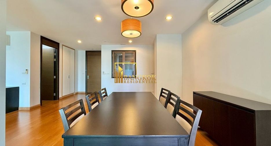 For rent 3 bedrooms apartment in Watthana, Bangkok