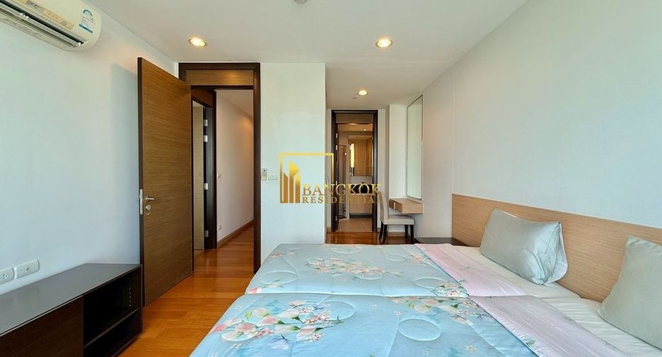 For rent 3 bedrooms apartment in Watthana, Bangkok