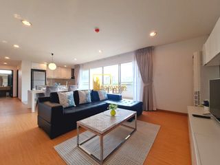 For rent 2 bedrooms apartment in Watthana, Bangkok