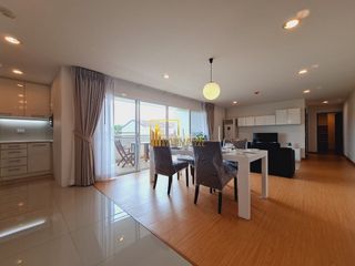 For rent 2 bedrooms apartment in Watthana, Bangkok