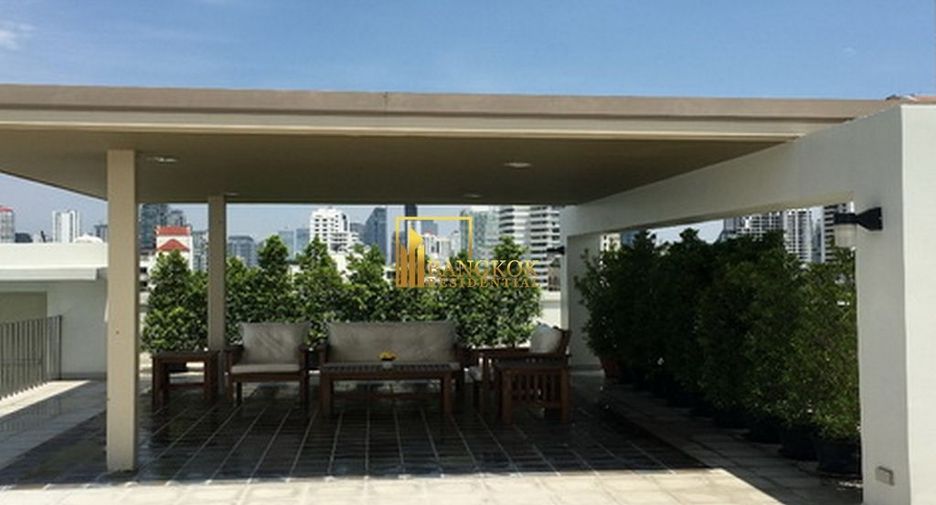 For rent 2 bedrooms apartment in Watthana, Bangkok