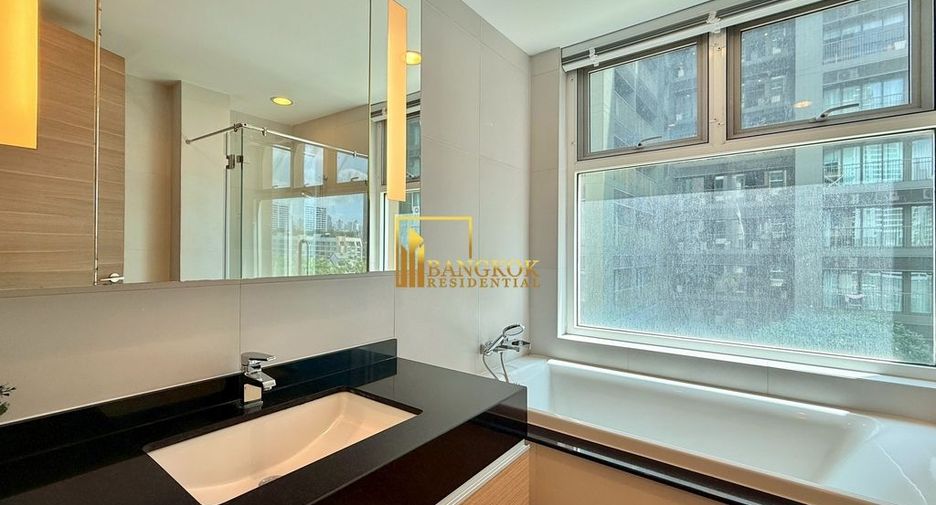 For rent 2 bedrooms apartment in Watthana, Bangkok
