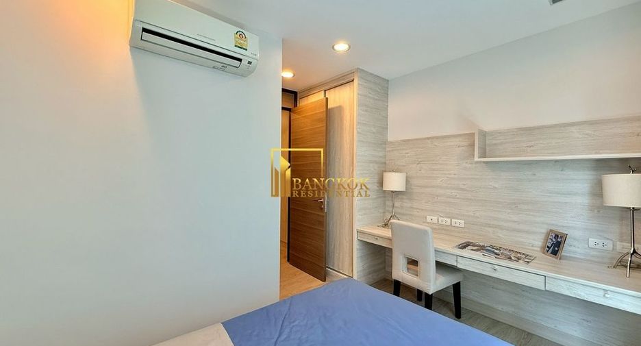 For rent 2 bedrooms apartment in Watthana, Bangkok