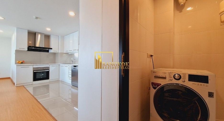 For rent 2 bedrooms apartment in Watthana, Bangkok