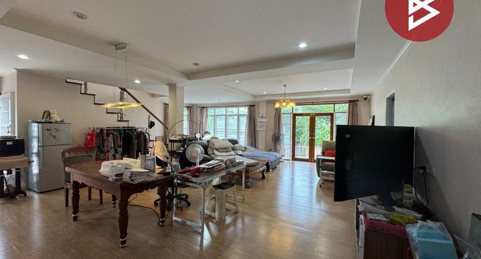 For sale 6 bedrooms house in Phra Pradaeng, Samut Prakan
