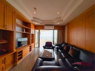 À vendre 2 chambres condo à Na Jomtien, Pattaya