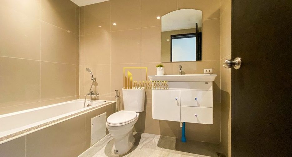 For rent 2 bedrooms apartment in Watthana, Bangkok