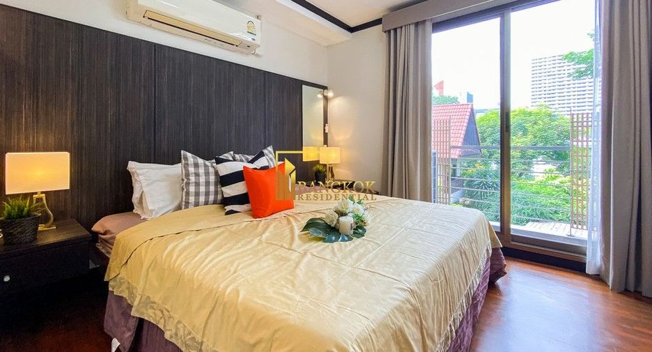 For rent 2 bedrooms apartment in Watthana, Bangkok