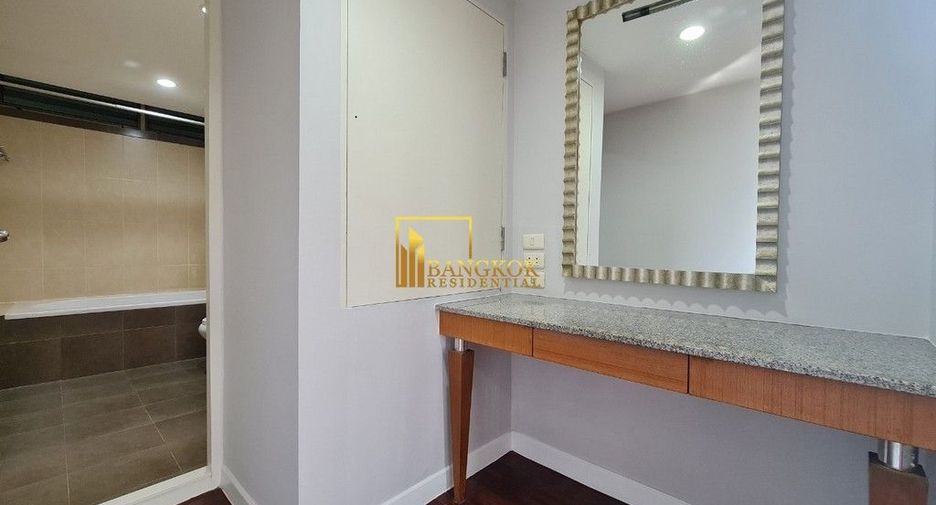 À louer 2 chambres appartement à Watthana, Bangkok