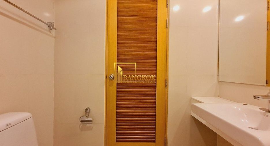 For rent 2 bedrooms apartment in Pathum Wan, Bangkok