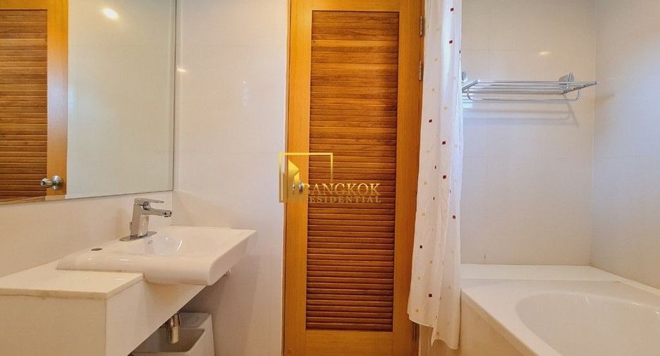 For rent 2 bedrooms apartment in Pathum Wan, Bangkok