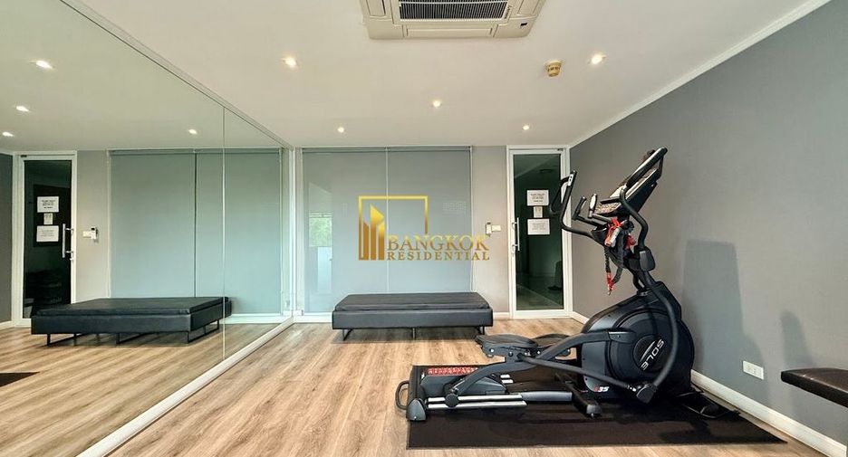 For rent 2 bedrooms apartment in Pathum Wan, Bangkok
