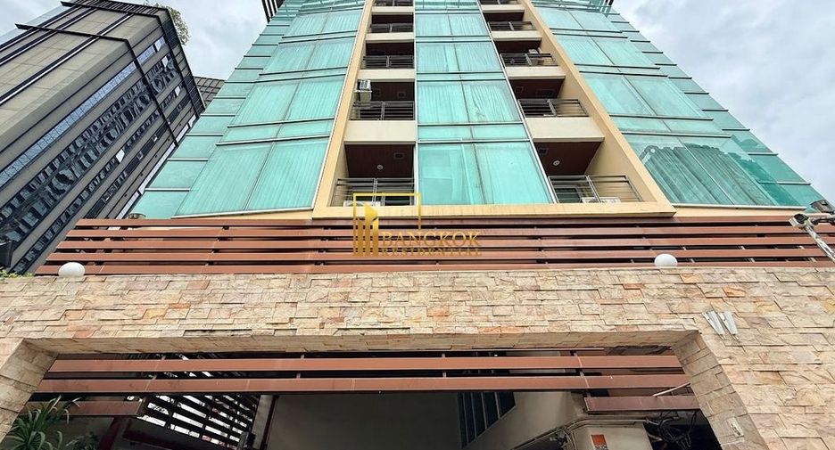 For rent 2 bedrooms apartment in Pathum Wan, Bangkok