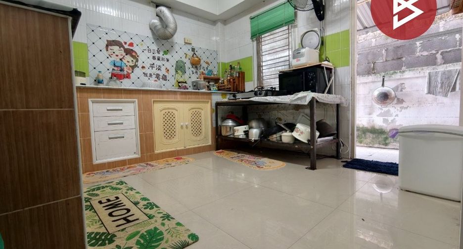 Casa en venta de 3 habitaciones en Phan Thong, Chonburi