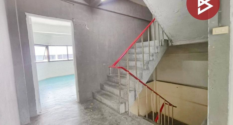 À vendre 6 chambres local commercial à Mueang Nonthaburi, Nonthaburi