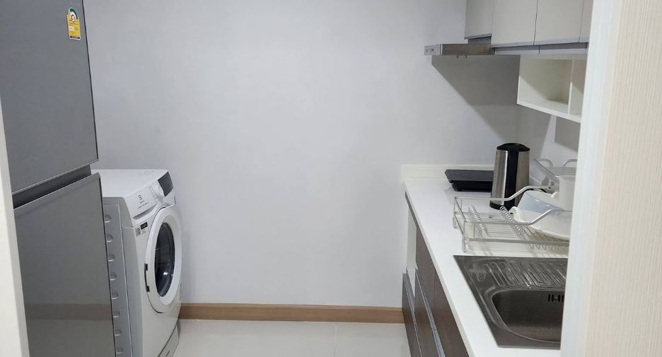 For sale 3 bedrooms condo in Yan Nawa, Bangkok