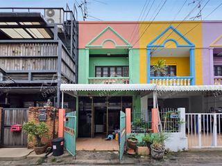 出售 2 卧室 联排别墅 在 Mueang Nonthaburi, Nonthaburi