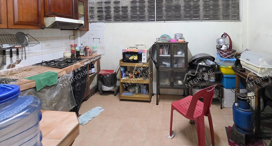 出售 2 卧室 联排别墅 在 Mueang Nonthaburi, Nonthaburi