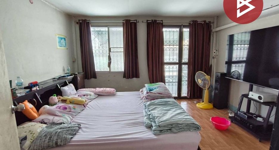 Casa adosada en venta de 2 habitaciones en Bang Pakong, Chachoengsao