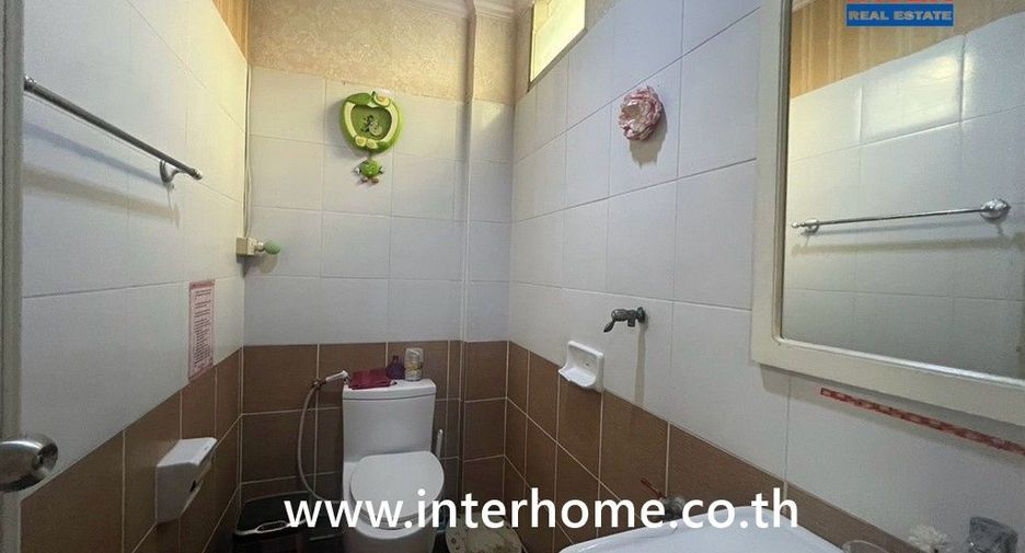 For sale 3 bedrooms townhouse in Sai Mai, Bangkok