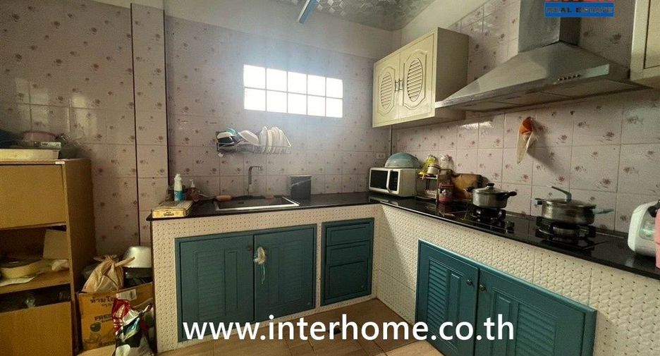 For sale 3 bedrooms townhouse in Sai Mai, Bangkok
