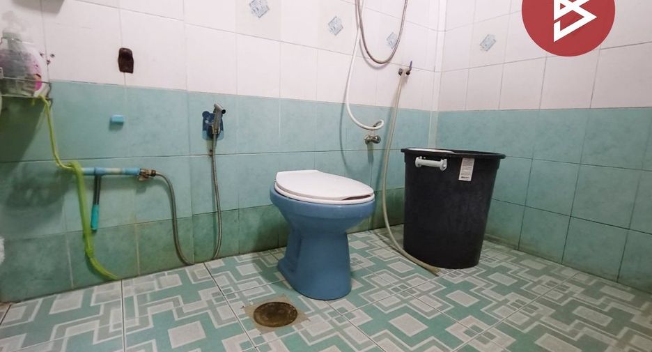 For sale 2 bedrooms townhouse in Phra Pradaeng, Samut Prakan