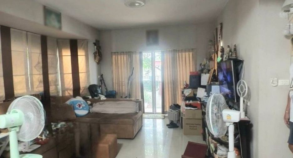 For sale 3 bedrooms house in Bang Khun Thian, Bangkok