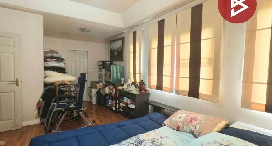 For sale 3 bedrooms house in Bang Khun Thian, Bangkok