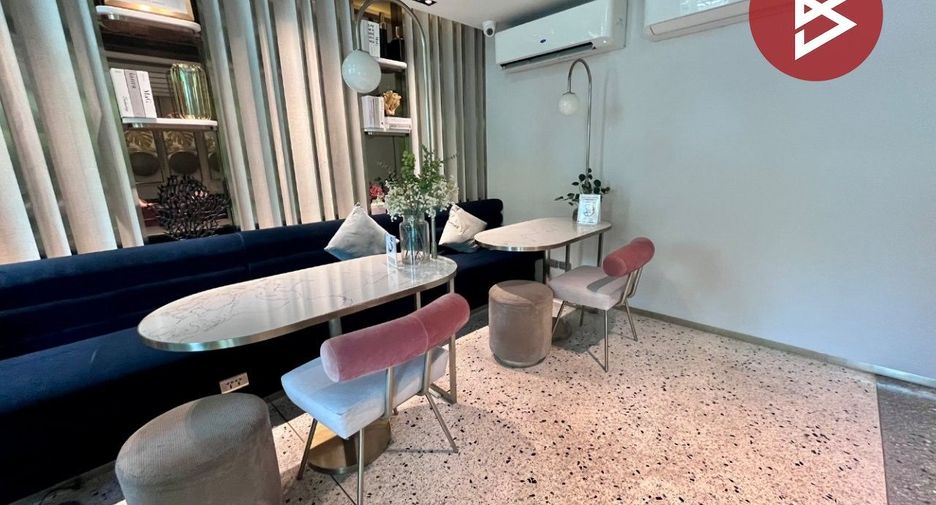 Condo en alquiler y en venta de 1 habitaciones en Phra Khanong, Bangkok