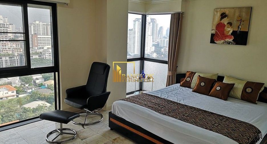 For rent 2 bedrooms condo in Watthana, Bangkok