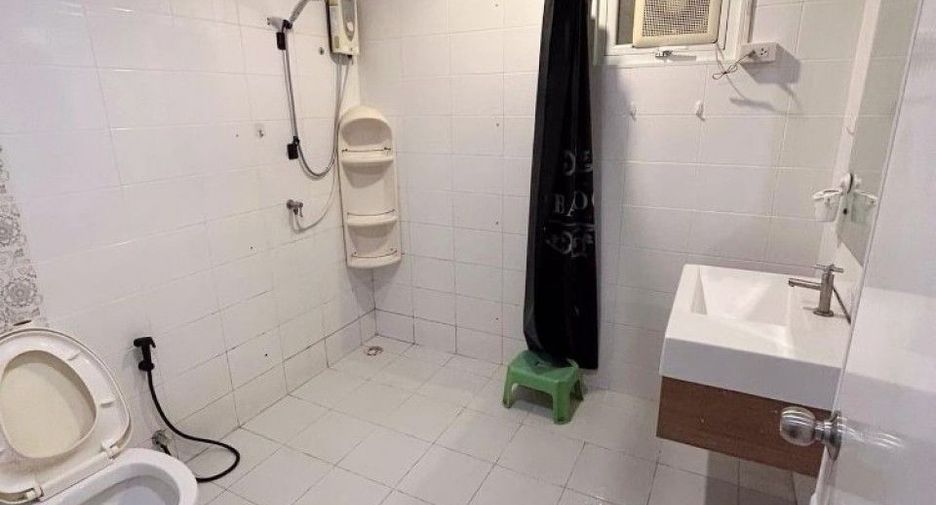 For sale 4 ベッドルーム house in Mueang Samut Sakhon, Samut Sakhon