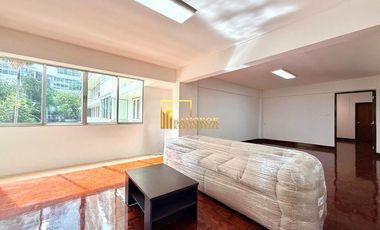 For rent 2 bedrooms apartment in Khlong Toei, Bangkok