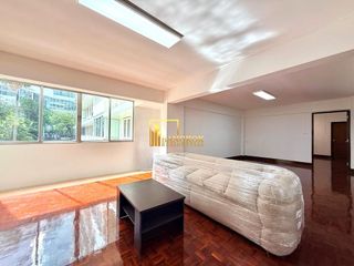 For rent 2 bedrooms apartment in Khlong Toei, Bangkok