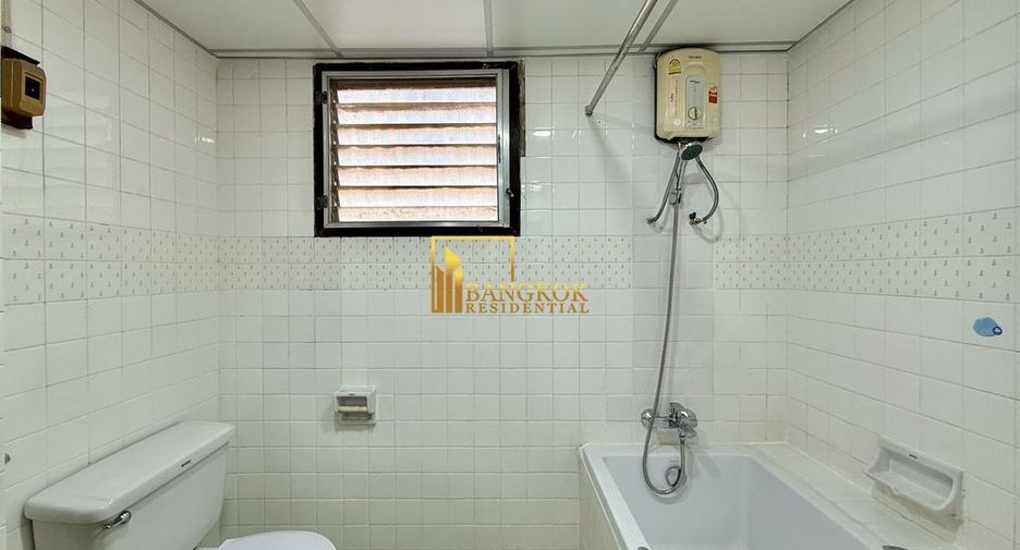 For rent 2 bedrooms apartment in Khlong Toei, Bangkok
