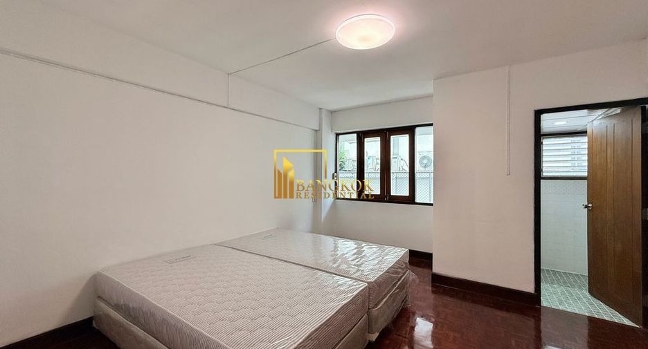 For rent 2 bedrooms apartment in Khlong Toei, Bangkok