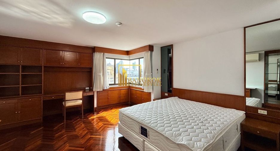 For rent 2 bedrooms apartment in Watthana, Bangkok