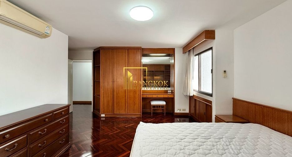 For rent 2 bedrooms apartment in Watthana, Bangkok