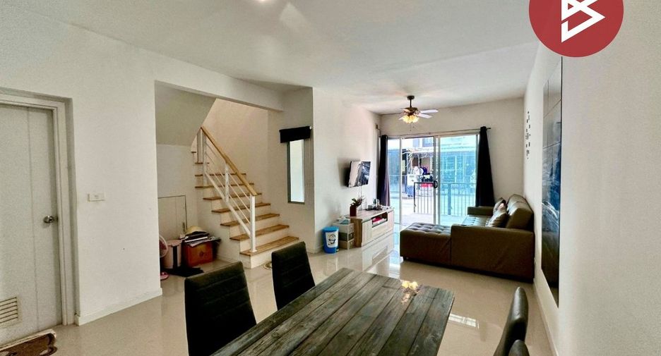 Reihenhaus zum Kauf mit 3 Zimmer in Mueang Chon Buri, Chonburi