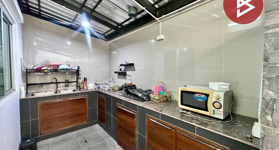 Reihenhaus zum Kauf mit 3 Zimmer in Mueang Chon Buri, Chonburi