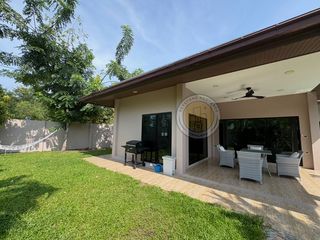 For rent 3 bedrooms villa in Bang Lamung, Chonburi