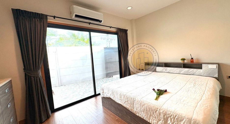 For rent 3 bedrooms villa in Huay Yai, Pattaya