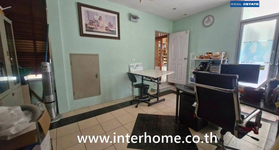 À vendre 3 chambres maison à Pak Kret, Nonthaburi