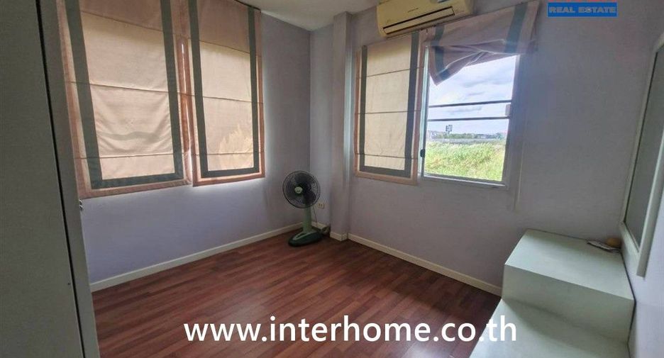 À vendre 3 chambres maison à Pak Kret, Nonthaburi