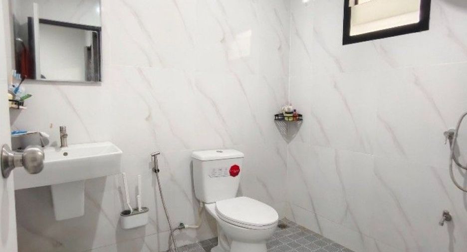 Casa en venta de 3 habitaciones en Ban Pong, Ratchaburi