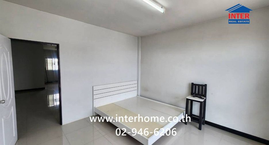 For sale 4 ベッドルーム retail Space in Sam Phran, Nakhon Pathom